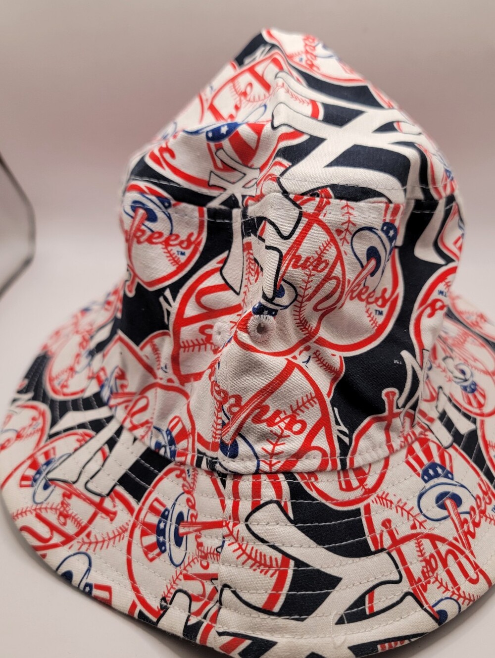 47 Brand Yankees Bucket Hat in Red, White & Navy